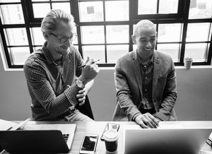 乐鱼体育登录入口-斯密斯：凭借敏锐的视野与速度，成为全黑队不可或缺的球员，斯密06